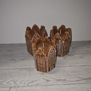 Set of 3 Decorative Brown House Tealight Holders
